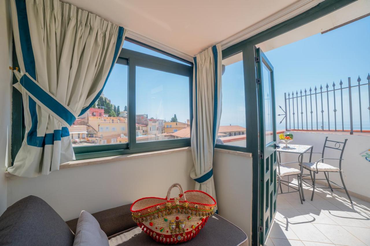 Ottaviano - Elegante Attico Vista Mare Appartamento